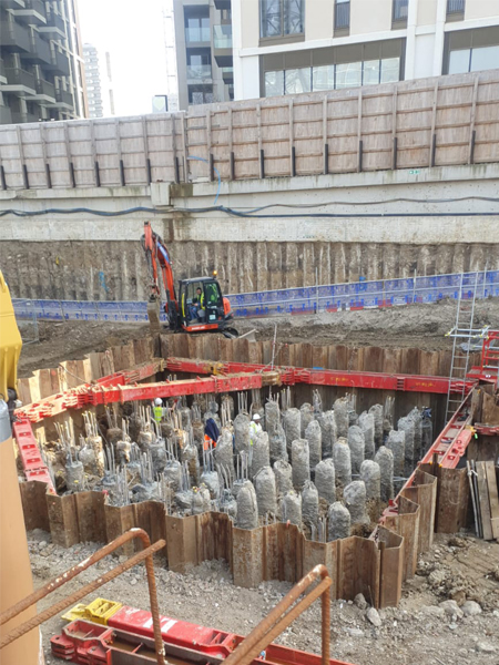 Sheet piling for civil engineering