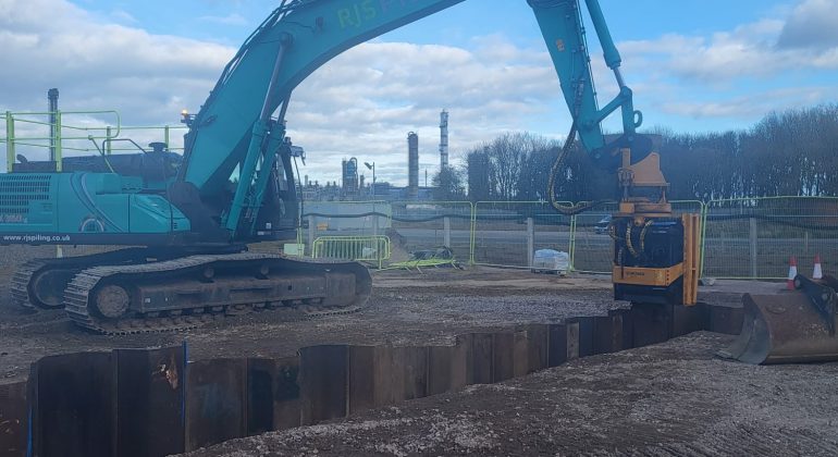 uk sheet piling contractor offering steal sheet piling